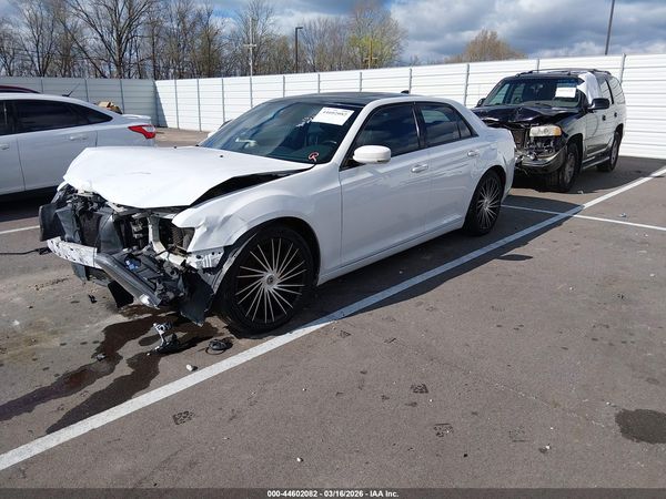 2015 CHRYSLER 300 300S — I2