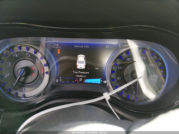 2015 CHRYSLER 300 300S — I7