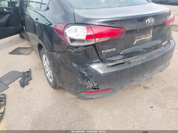 2017 KIA FORTE LX
