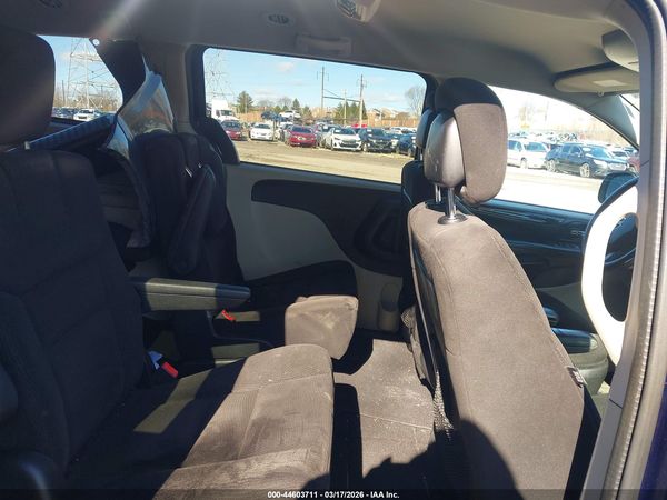 2014 DODGE GRAND CARAVAN SE — I8