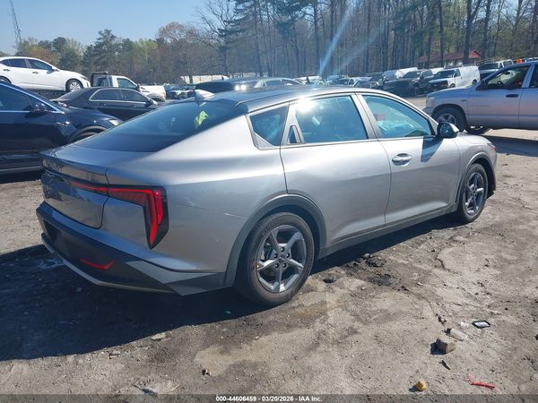 2025 KIA K4 LXS