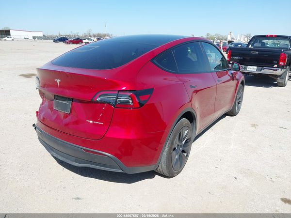 2025 TESLA MODEL Y