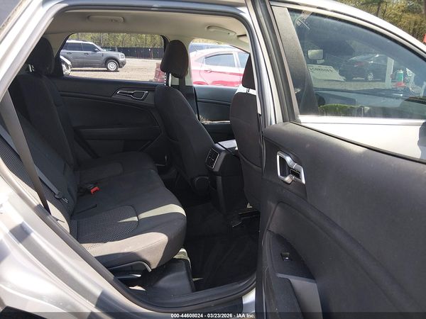 2023 KIA SPORTAGE LX