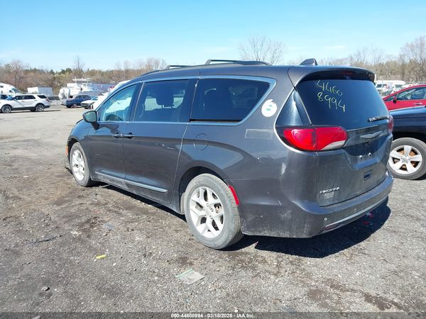 2017 CHRYSLER PACIFICA TOURING-L — I3