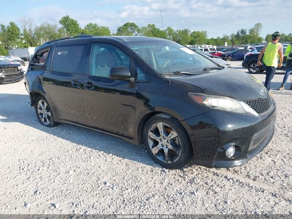 2012 TOYOTA SIENNA SE 8 PASSENGER — I1