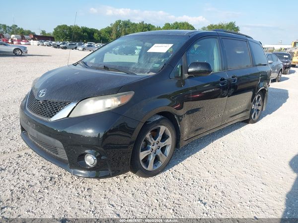 2012 TOYOTA SIENNA — I2