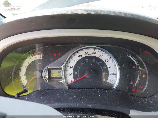 2012 TOYOTA SIENNA SE 8 PASSENGER — I7