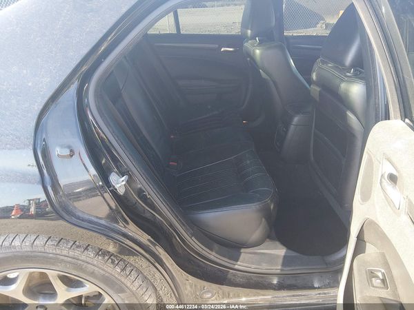 2016 CHRYSLER 300 300S — I8
