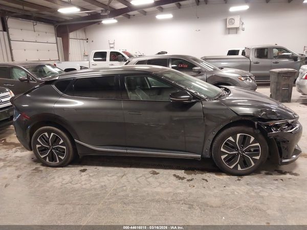 2024 KIA EV6 WIND