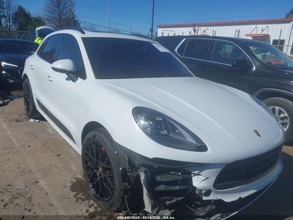 2018 PORSCHE MACAN GTS