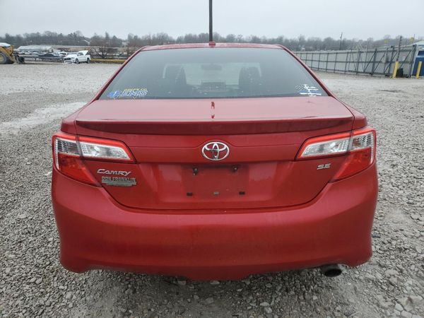 2014 TOYOTA CAMRY