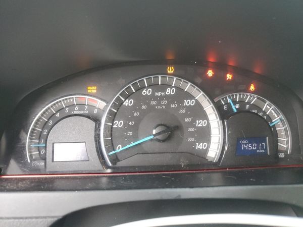 2014 TOYOTA CAMRY