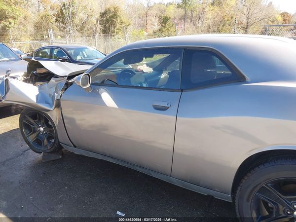 2012 DODGE CHALLENGER SXT