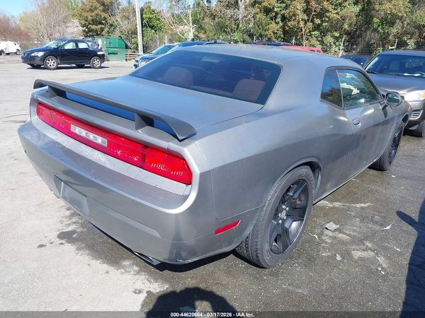 2012 DODGE CHALLENGER SXT
