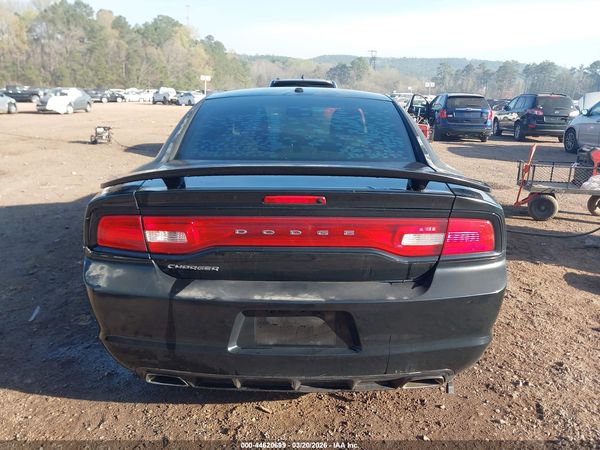 2013 DODGE CHARGER SXT