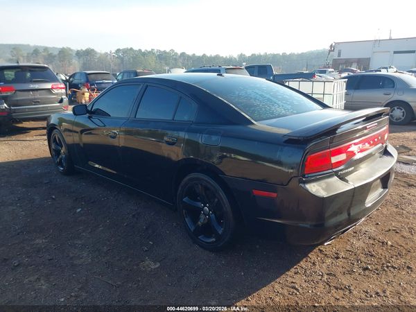2013 DODGE CHARGER SXT
