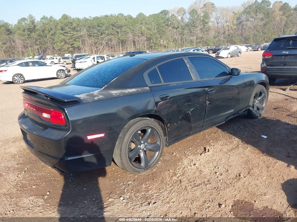 2013 DODGE CHARGER SXT