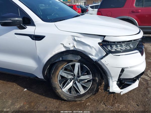 2023 KIA SORENTO S
