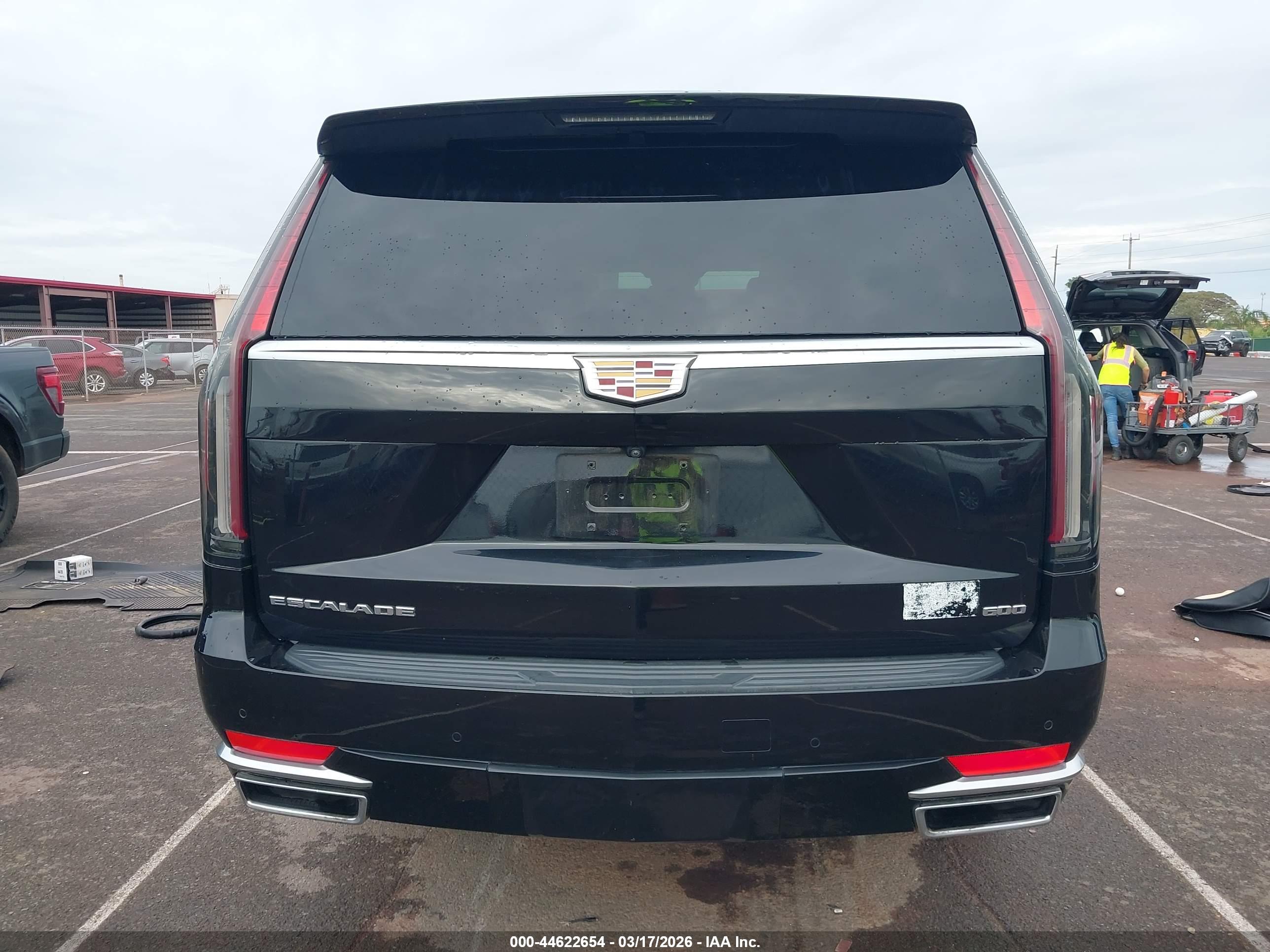2021 CADILLAC ESCALADE ESV 2WD LUXURY