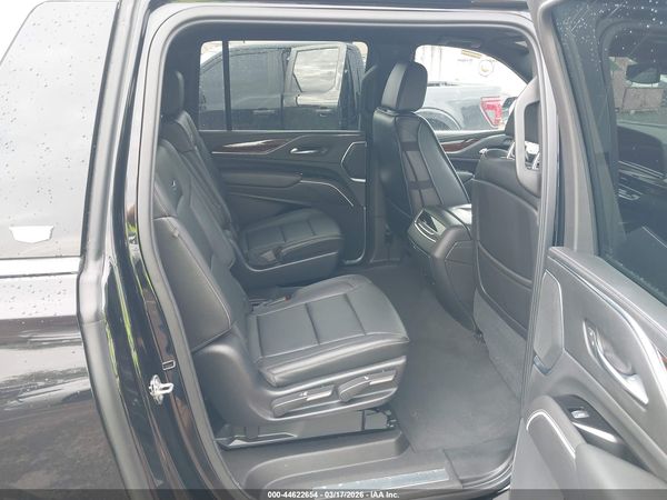 2021 CADILLAC ESCALADE ESV 2WD LUXURY