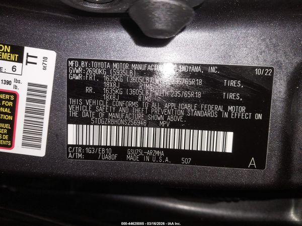 2022 TOYOTA HIGHLANDER XLE