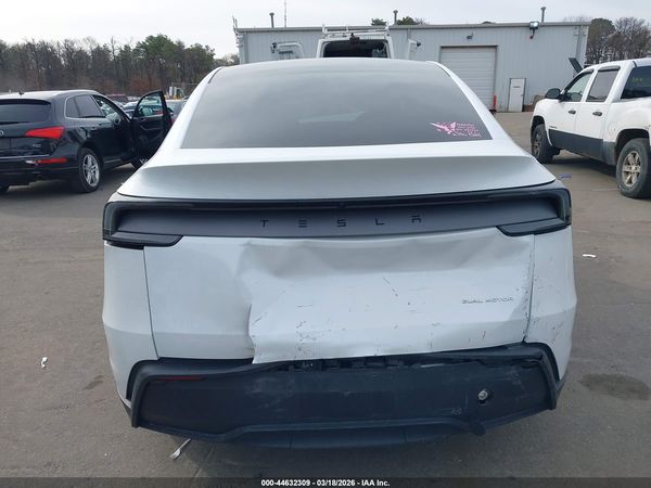 2026 TESLA MODEL Y