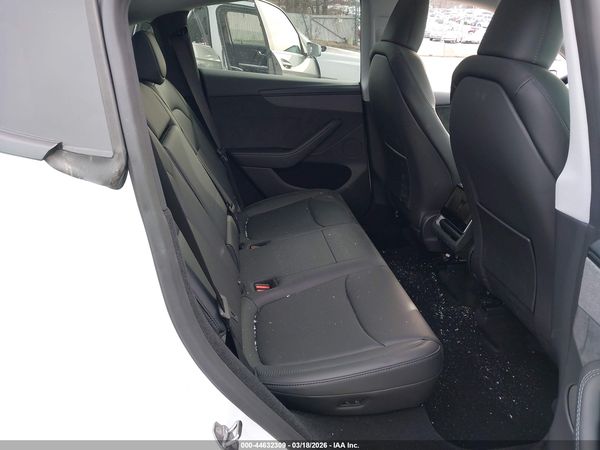 2026 TESLA MODEL Y