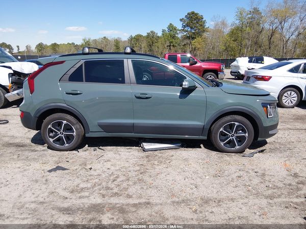 2024 KIA NIRO EX