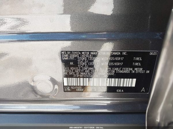 2025 TOYOTA RAV4 XLE