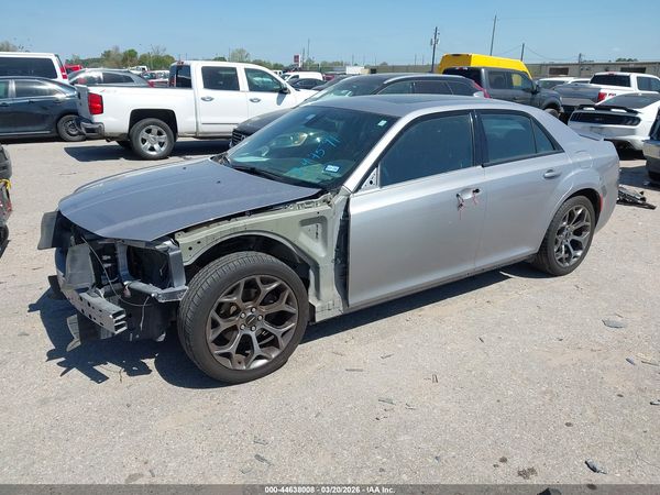 2018 CHRYSLER 300 300S — I2