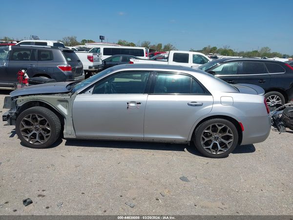 2018 CHRYSLER 300 300S — I117