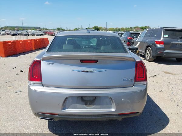 2018 CHRYSLER 300 300S — I119