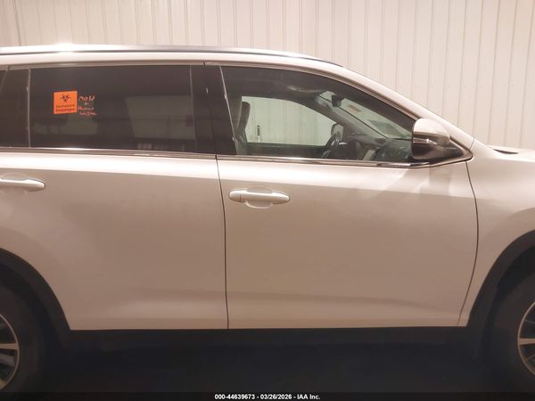 2019 TOYOTA HIGHLANDER XLE