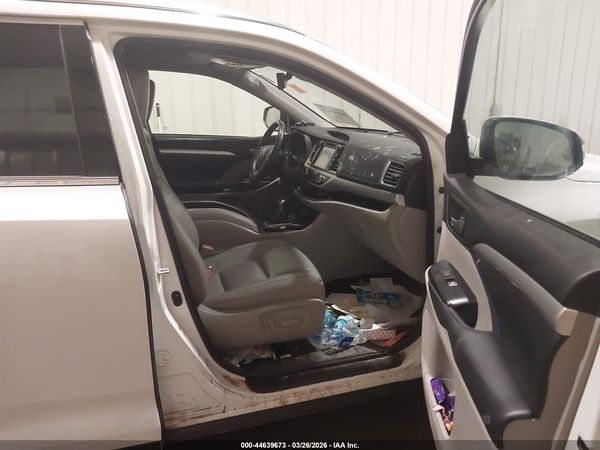 2019 TOYOTA HIGHLANDER XLE
