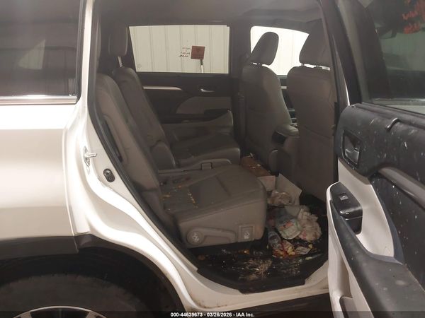 2019 TOYOTA HIGHLANDER XLE