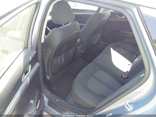2022 KIA K5 LXS