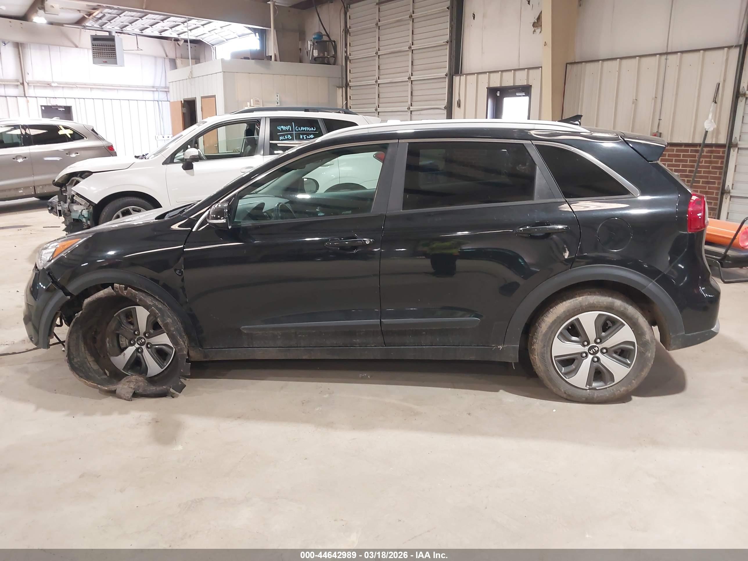 2018 KIA NIRO EX