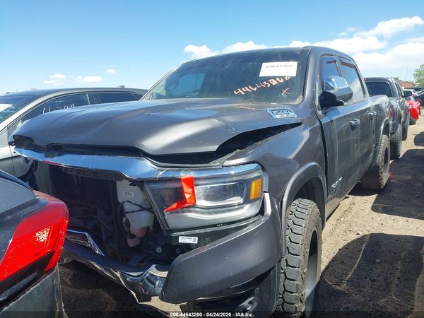 2019 RAM 1500 LARAMIE  4X2 5'7 BOX