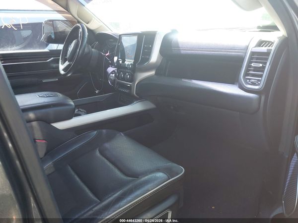 2019 RAM 1500 LARAMIE  4X2 5'7 BOX