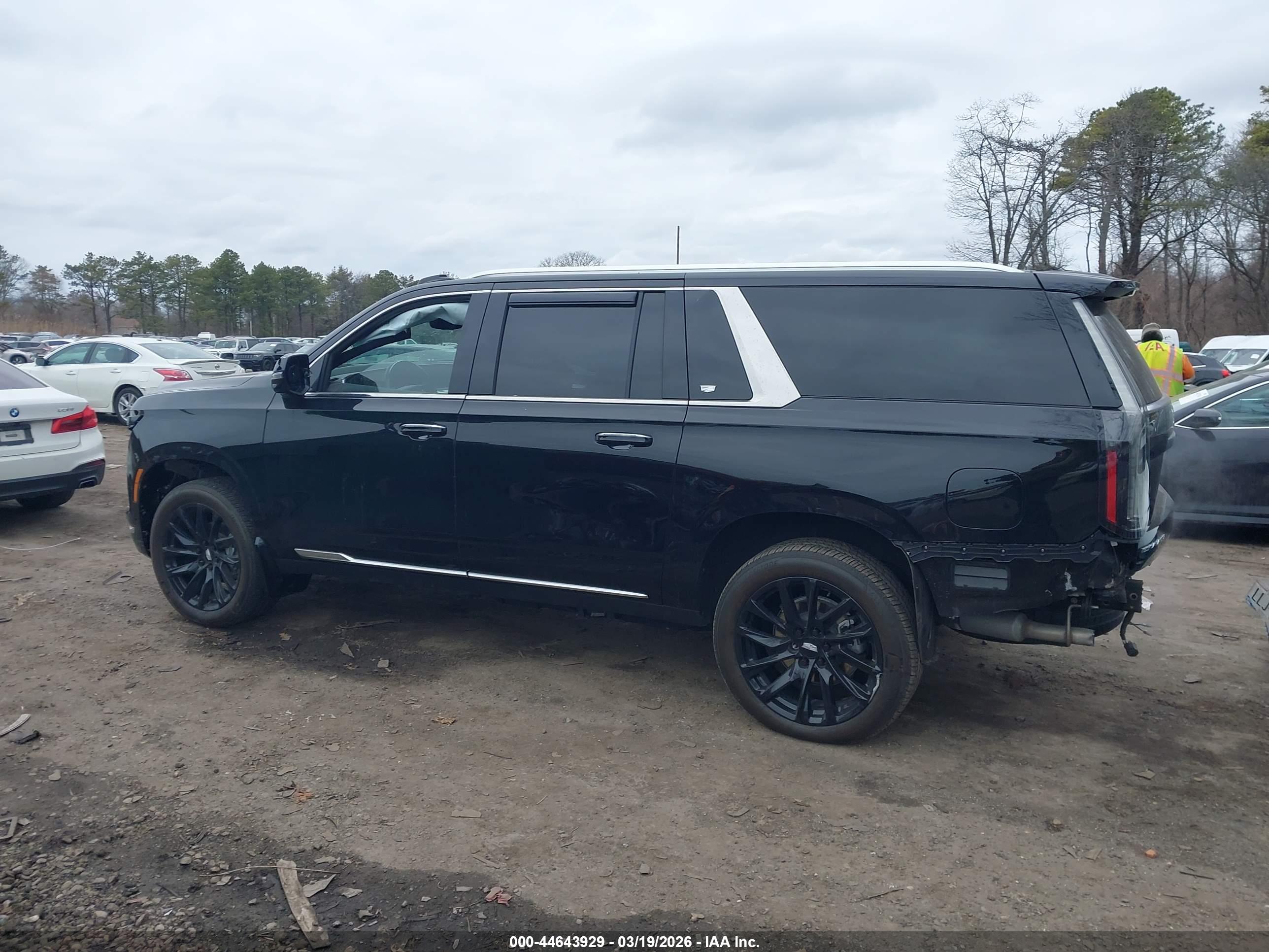 2025 CADILLAC ESCALADE ESV PREMIUM LUXURY