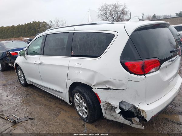 2020 CHRYSLER PACIFICA TOURING L — I117