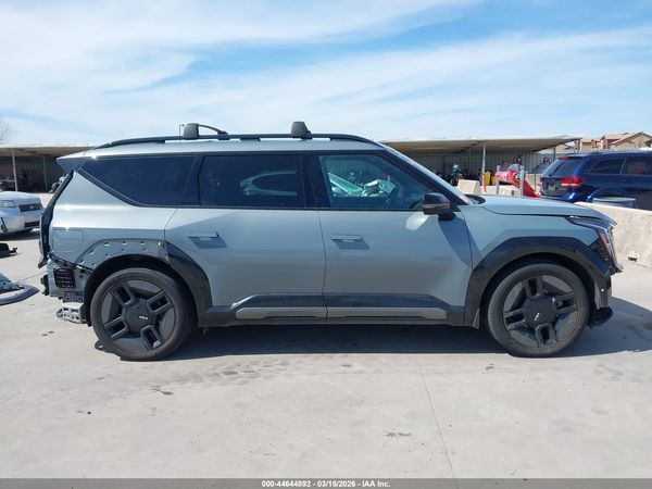 2025 KIA EV9 GT-LINE