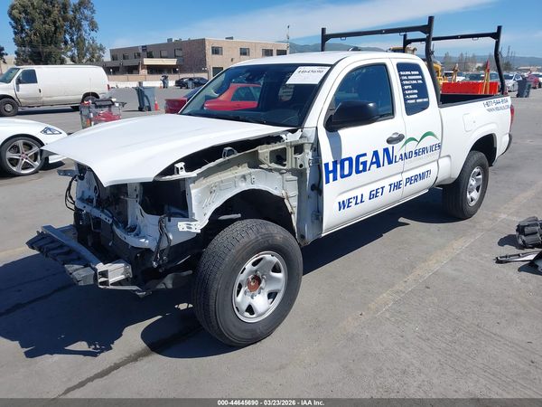 2022 TOYOTA TACOMA SR