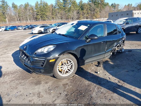2018 PORSCHE MACAN