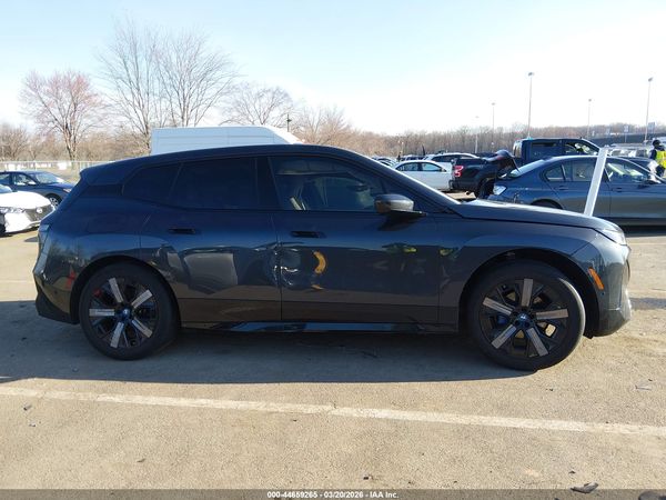 2024 BMW IX XDRIVE50