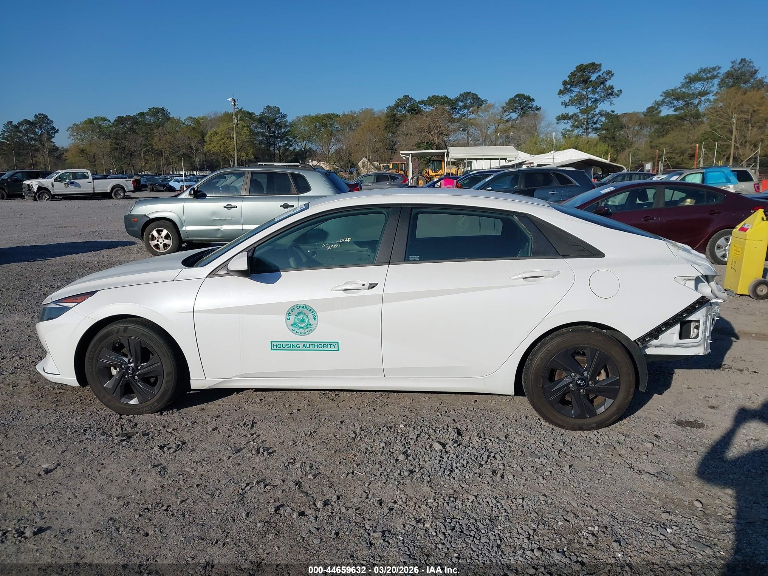 2022 HYUNDAI ELANTRA SEL