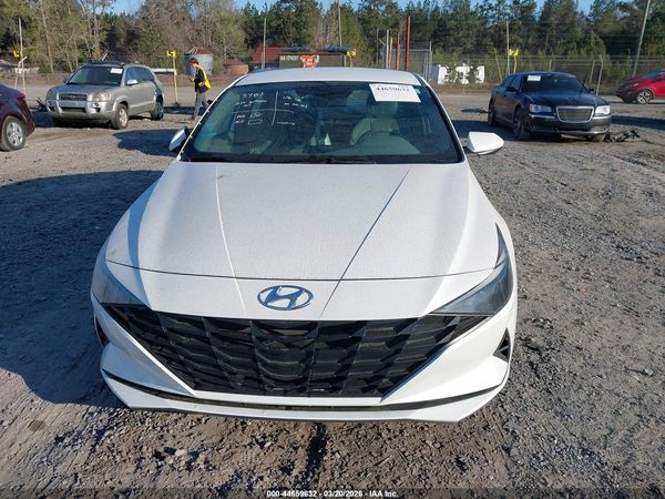 2022 HYUNDAI ELANTRA SEL