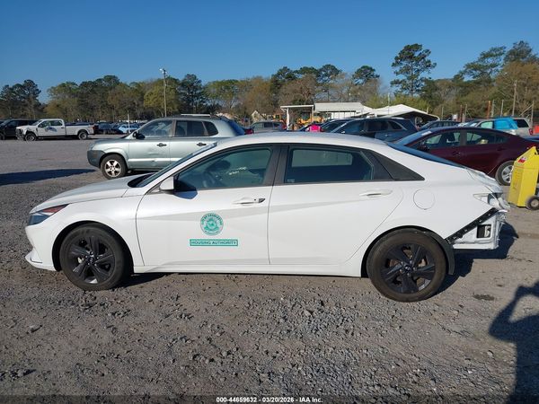 2022 HYUNDAI ELANTRA SEL