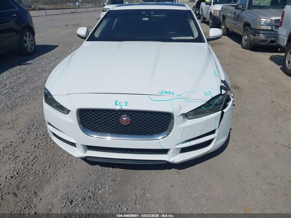 2017 JAGUAR XE 25T