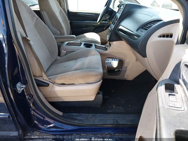 2016 DODGE GRAND CARAVAN SXT — I5
